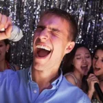 カラオケバトルの人気者が明かす！高得点を狙うポイントとは？