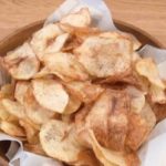 ポテトチップスが肌を老朽化させる！？衝撃の事実とは！