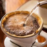 コーヒーは1日何杯まで？飲み過ぎは急性中毒の危険性も