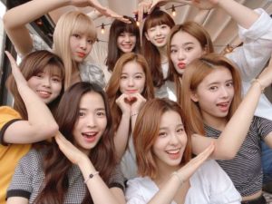 NiziUの“可愛さ”を最大限に引き出すチアリーダー効果とは？